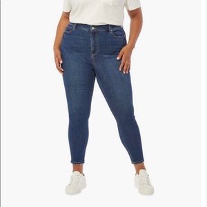 Booty Sculpting Jeggings NWT